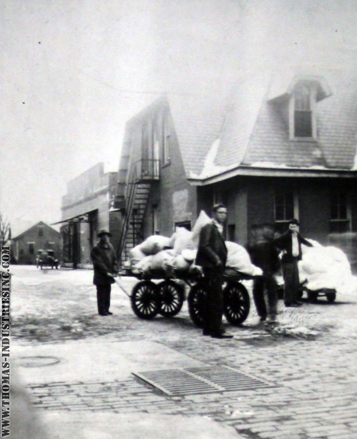 laundry_vintage_ext_06.jpg
